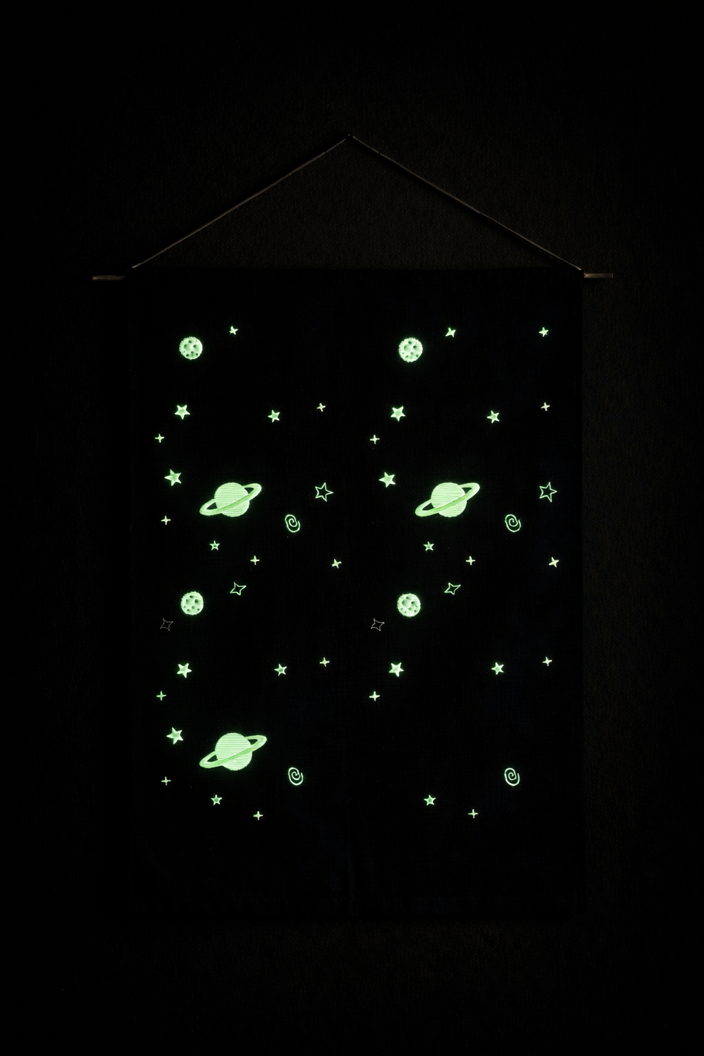 ASTRAL DAWN-Glow in the Dark Wand Canvas Dekor