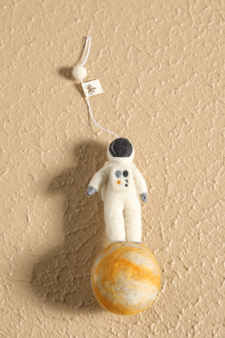 LITEN ASTRONAUT Wand Dekor