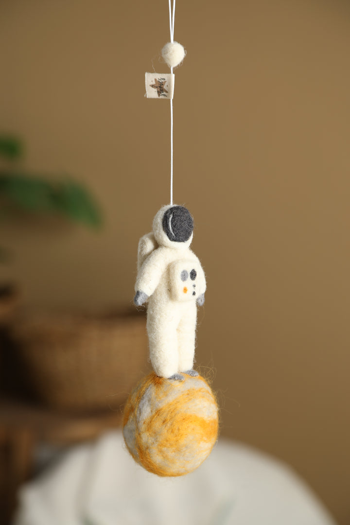 LITEN ASTRONAUT Wand Dekor